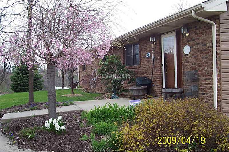 1st image of 455 Elaine St