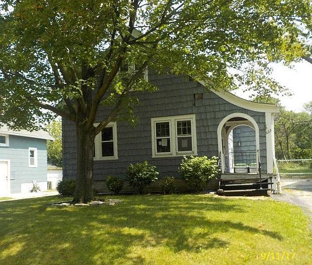 1st image of 669 S Oak Park Ct