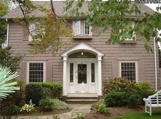 16101 Fernway Rd, Shaker Heights, OH 44120