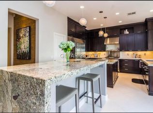 10810 Woodstream Ct, Las Vegas, NV 89135