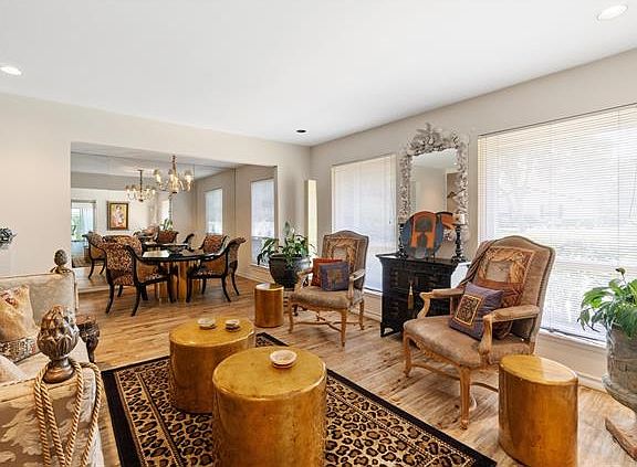 4th image of 4070 Crown Shore Dr