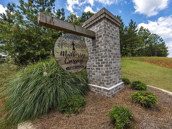 2nd image of 126 Oak Grove Way