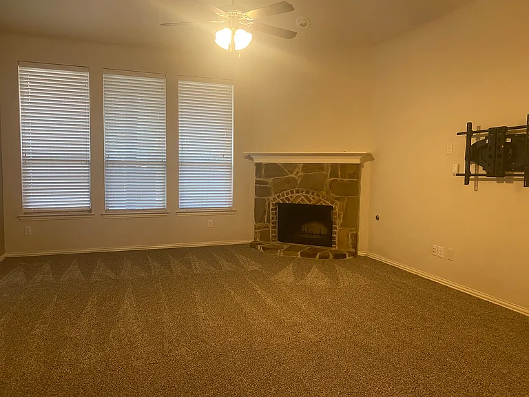 2712 Lake Ridge Dr — Photo 13