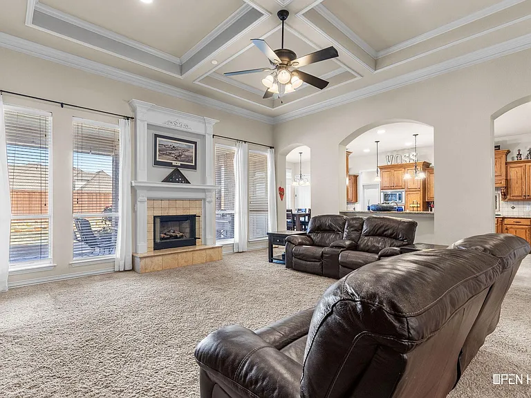 3407 Oxford Ln — Photo 12