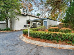 670 Highland Ct, Marietta, GA 30068