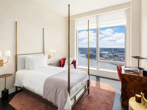 252 South Street image 10 of 69