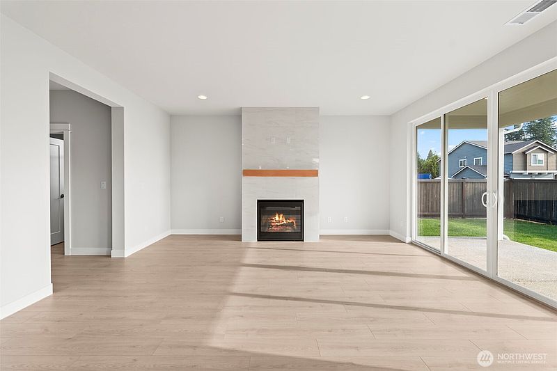 4th image of 17313 82nd Avenue Ct E