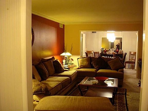 5th image of 605 Hartin Cir