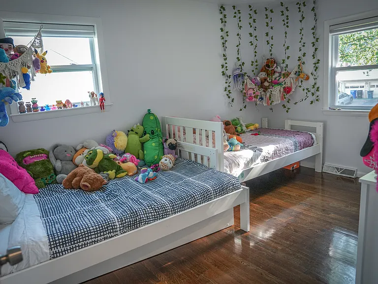 14 Beau St — Photo 17