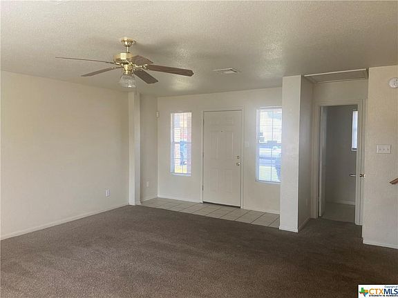 4th image of 3104 Lantana Dr