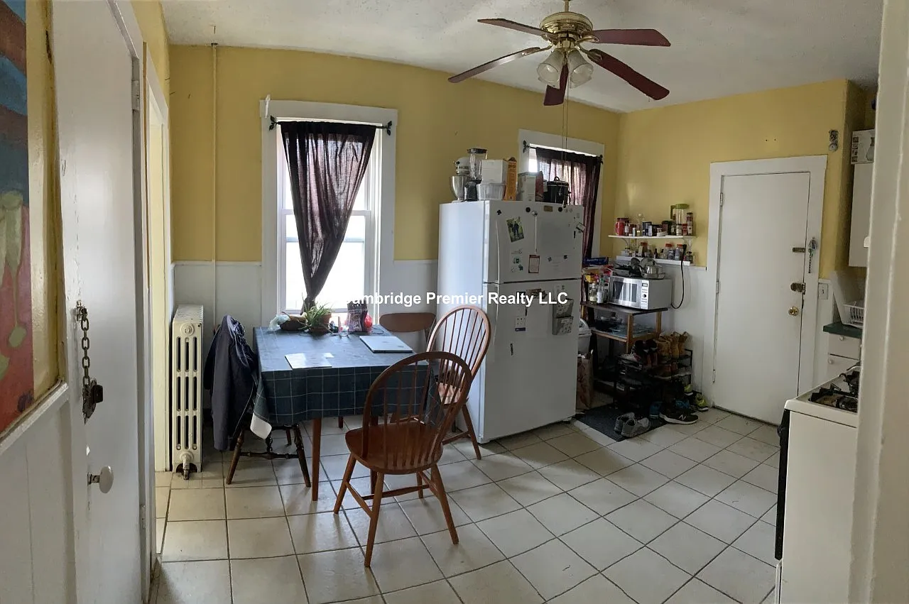2 bed, 880 sqft, $3,500 — Photo 2