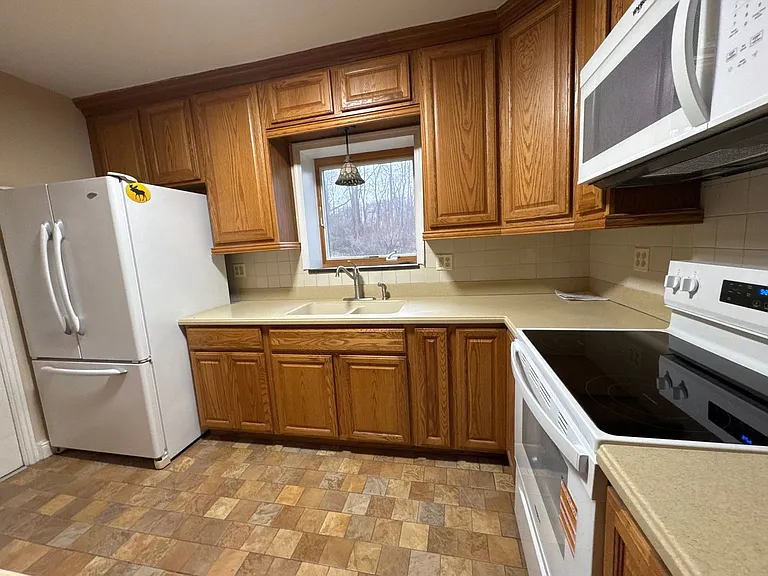 3686 Lower Saucon Rd — Photo 9