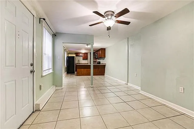 Building Photo - 2415 Valence St #24155