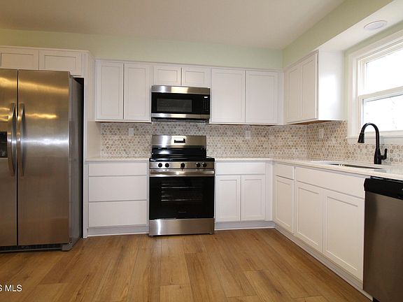 5th image of 9616 Old State Line Rd