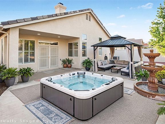 2nd image of 28920 Raintree Dr