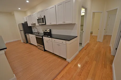 33 Brookline St #2 Photo 1