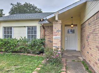 12039 Creekhurst Dr, Houston, TX 77099