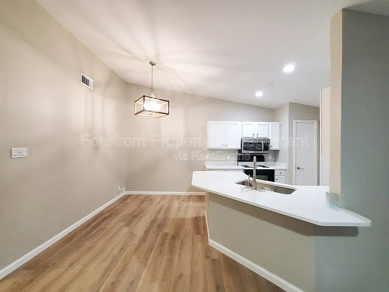 5717 Lochmoor — Photo 14