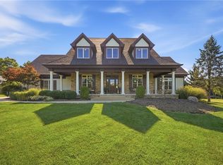 7562 Country Brook Ct, Springboro, OH 45066