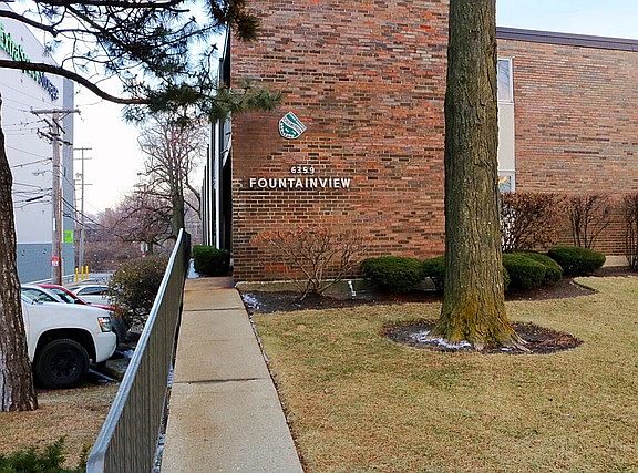 4th image of 6359 N Ridge Ave APT 302