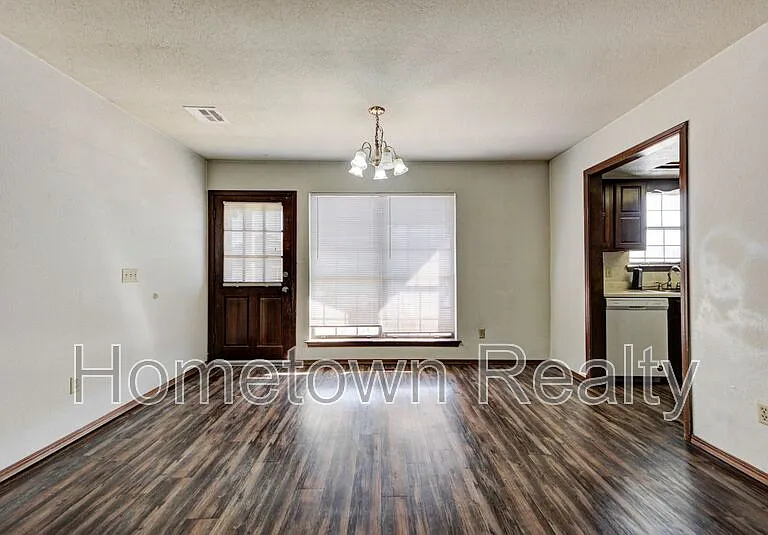 436 NE 115th St — Photo 8