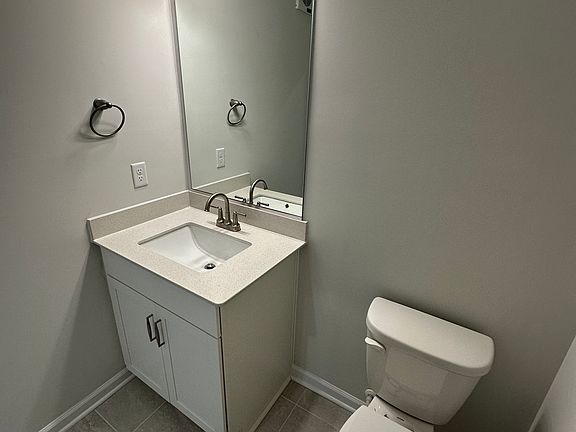 1st floor half bathroom
