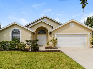 12996 Meadowbreeze Dr, Wellington, FL 33414