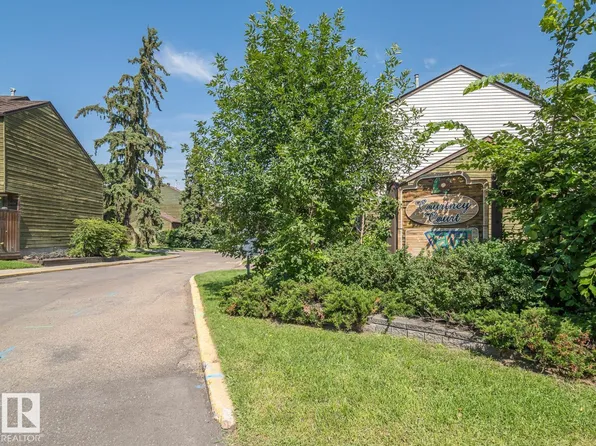 510 Abbottsfield Rd NW, Edmonton, AB T5W 4R3