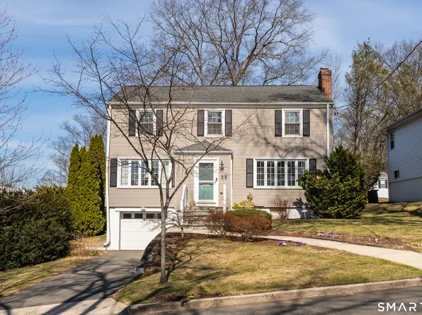 35 Pelham Lane, New Haven, CT 06511