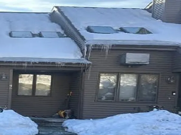 46 Twin Oaks #46, New Milford, CT 06776