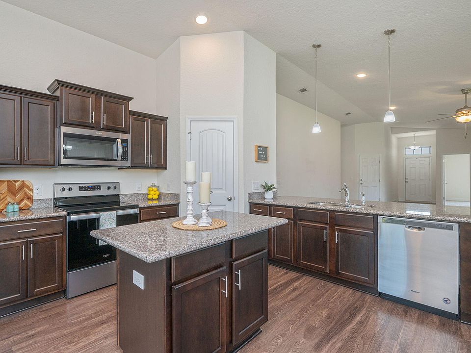 1st image of 6090 Redberry Dr