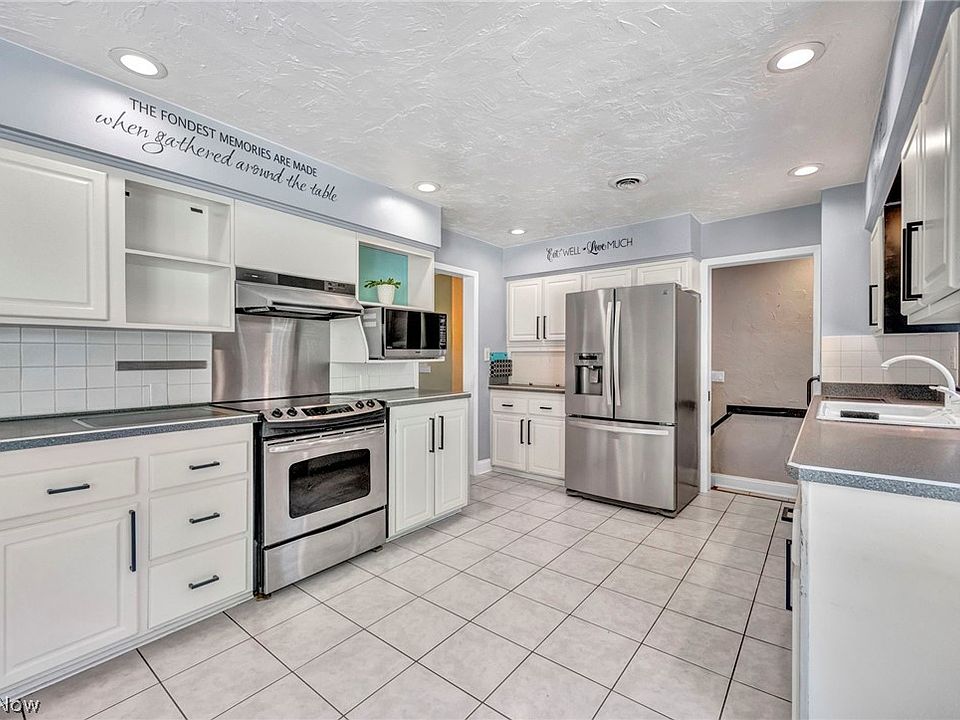 24804 Gessner Rd, North Olmsted, OH 44070 Zillow