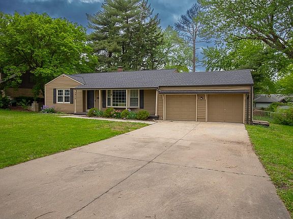 2nd image of 3410 Blue Ridge Blvd