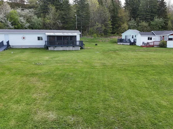 2952 Highway 395, East Lake Ainslie, NS B0E 3M0