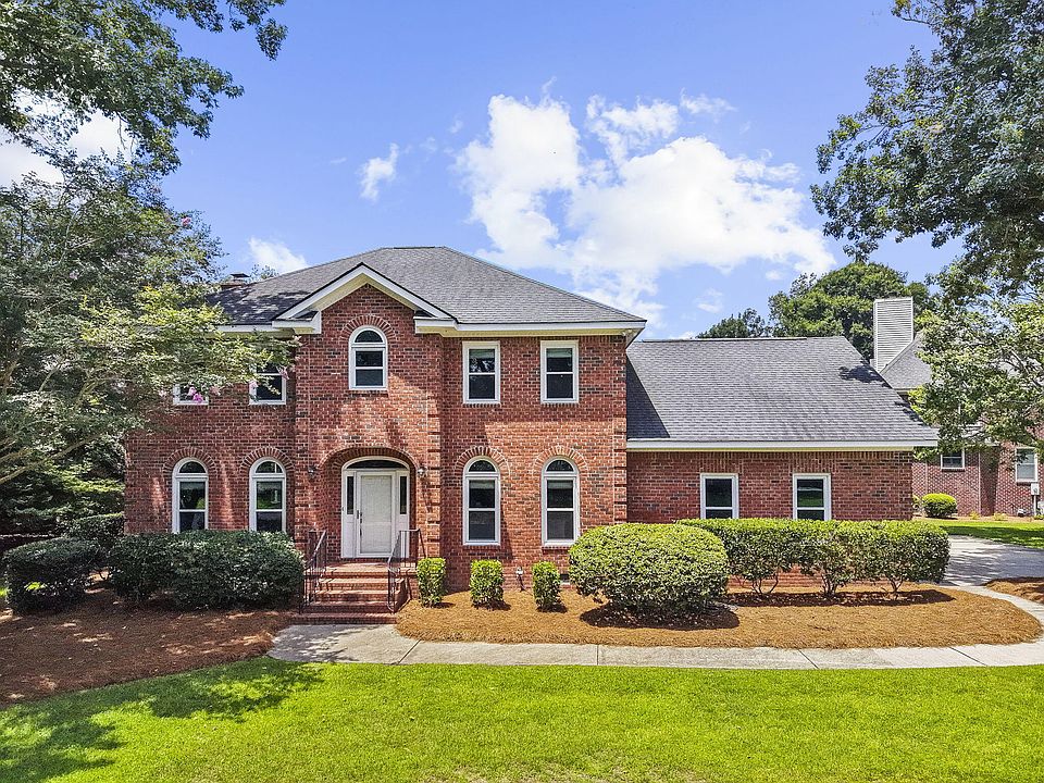 1st image of 1297 Hidden Lakes Dr