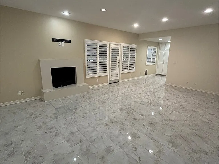 5200 White Oak Ave #36 — Photo 7
