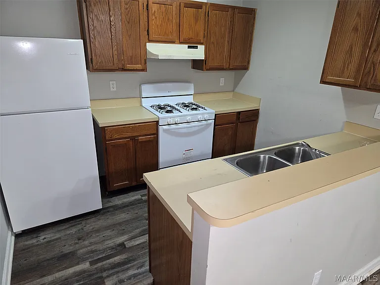 6057 Arbor Glen Dr — Photo 3