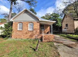 236 Gordon St SW, Dawson, GA 39842