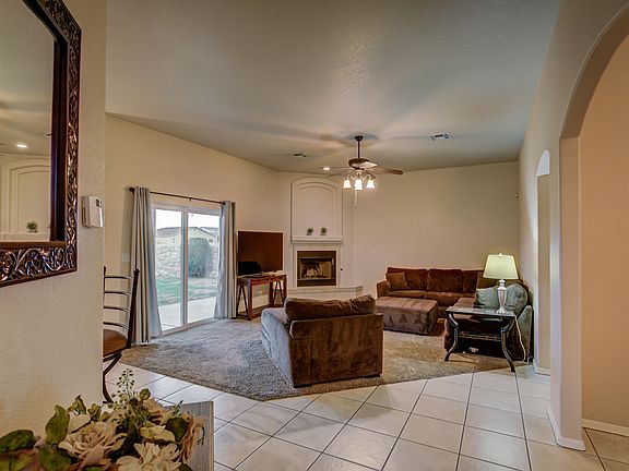 2nd image of 4688 Calle De Nubes