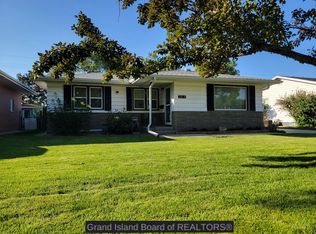 116 W 20th St, Grand Island, NE 68801