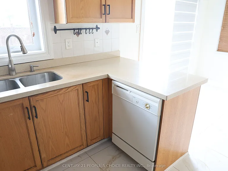 43 Beachsurf Rd — Photo 8