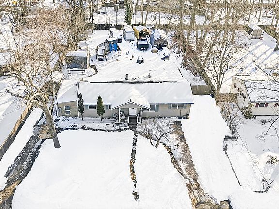 4th image of 232 Ronald Road