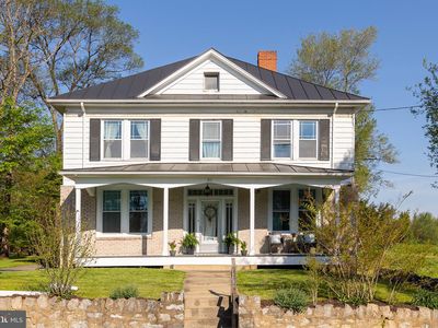 911 Martinsburg Pike, Winchester, VA, 22601