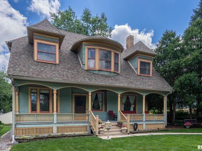 2313 Brady St, Davenport, IA, 52803