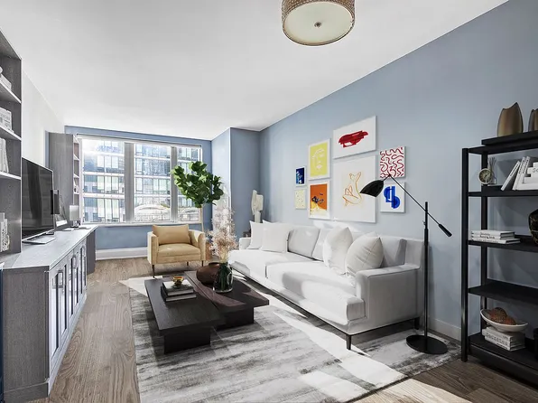 50 Riverside Blvd APT 6T, New York, NY 10069