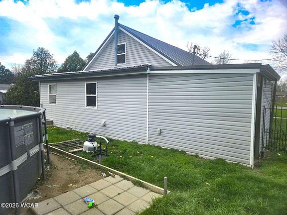 2nd image of 614 E Lane Ave