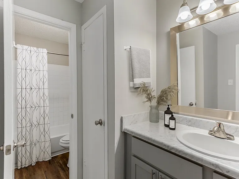 Sage Hill Apartments — Photo 8