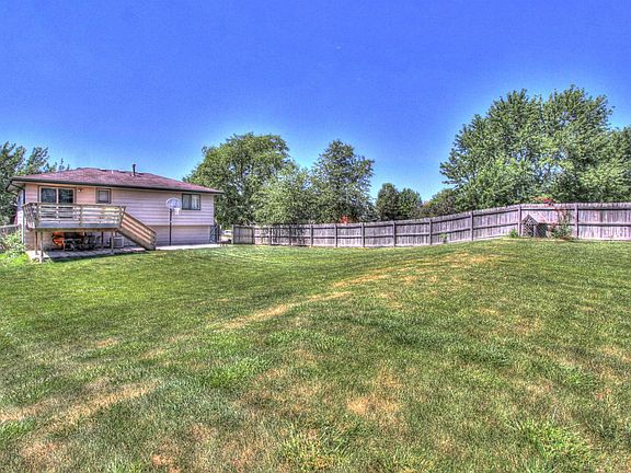 4th image of 4020 Duxhall Dr