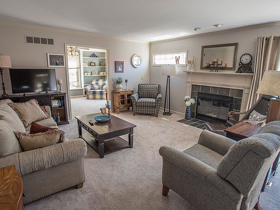 Living Room 16 x 17
