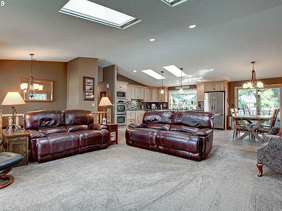 3rd image of 9608 NE 81st Ct